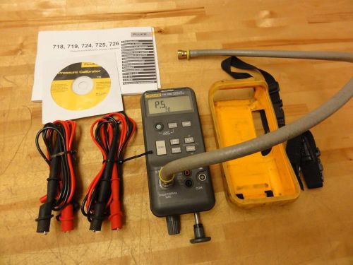 Fluke pressure calibrator model 718 100g, pump pressure dial, digital readout for sale