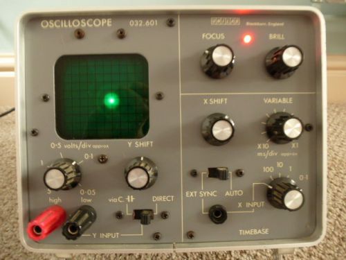 * S SINGLE TRACE OSCILLOSCOPE BY UNILAB. MODEL 032.601. EXCELLENT WORKING