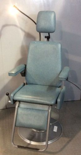 Apex SMR 25100 Exam Chair w/Flexible Solarite Lamp