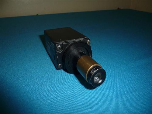 Sony XC-75 XC75 CCD Video Camera Module DC10.5-15VDC