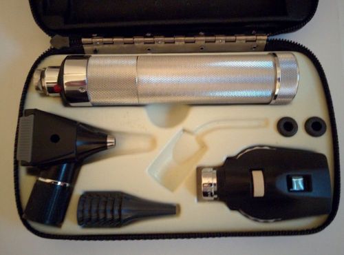 Welch Allyn otoscope ophthalmoscope set, 3.5v. Rechargeable.