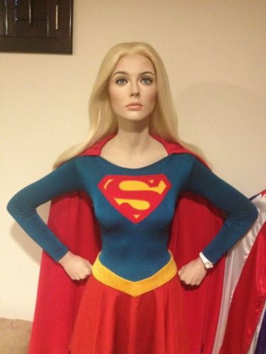 LIFESIZE Supergirl movie Mannequin in replica Costume Woman Helen Slater