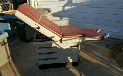 Midmark Model 404 Exam Table 404-006