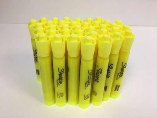 36 Lot Sharpie Chisel Tip Tank Style Highlighter, Fluorescent Yellow