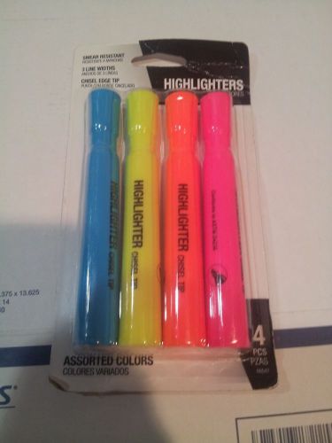 HIGHLIGHTERS 4 PACK ASSORTED COLORS - LONG LASTING FELTS PENS MARKERS- CLEARANCE