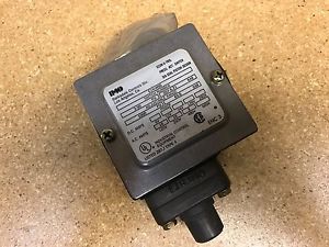 Barksdale E1H-H90-P6 Pressure switch NEW