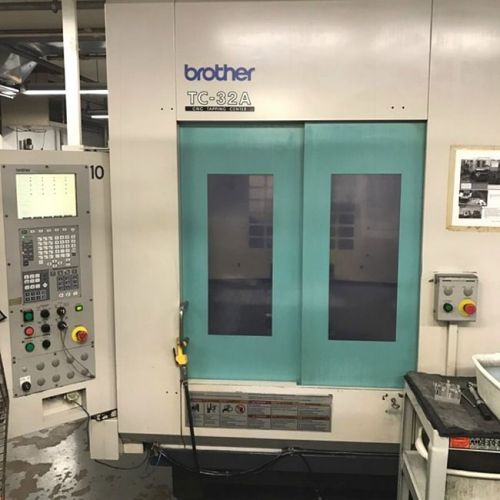 USED BROTHER TC-32A CNC DRILL TAP CENTER 2002 VMC 18.13.16&#034; 16000 RPM TSC PALLET