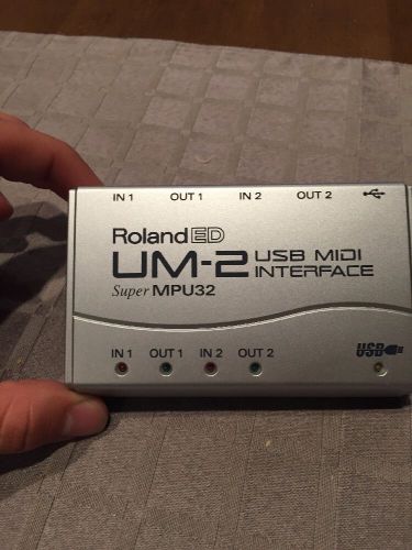 BARELY USED RolandED UM-2 USB Midi Interface Super MPU32