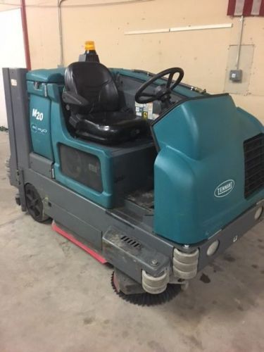 2013 Tennant M20 Sweeper/Scrubber (LP)