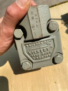 Vickers vane Hydraulic Pump and Denison Hydraulic Model 2 2 Pieces 1 Money