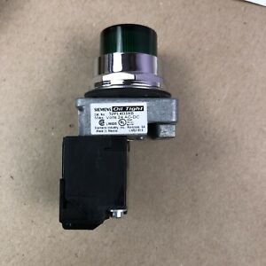 Siemens 52PL4D3XB Pilot Panel Light LED, 24V AC-DC, 30mm, Green, Water Oil Tight