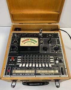 Vtg Precision Apparatus Model 612 Vacuum Tube &amp; Battery Tester Antique Wood Case