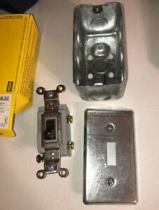 Hubbell HBL3032 Industrial Grade 30A Toggle Switch &amp; Box/Switch Cover New!