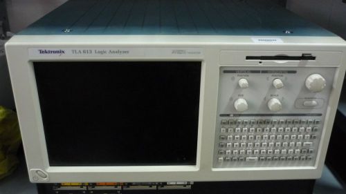 Tektronix TLA613 Logic Analyzer 102 Channels - Internal display - 64K depth