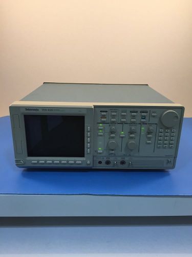 Tektronix TDS820 Digital Sampling Oscilloscope, 6GHz, 2 Channel, 90 Day Warranty