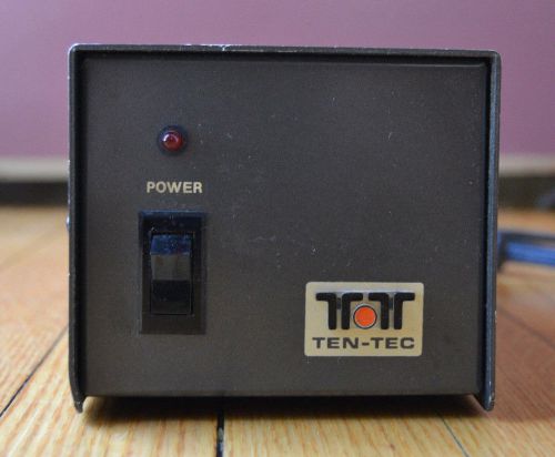 TEN-TEC Power Supply Model 979 13.5 VDC 5A