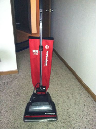 Hoover upright commercial professional vacuum less than 25 minutes of use for sale