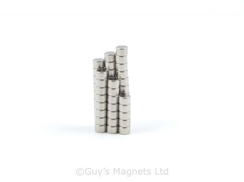 100pcs Neodymium Disc Mini 3mm X 2mm Rare Earth N35 Strong Magnets Craft Models