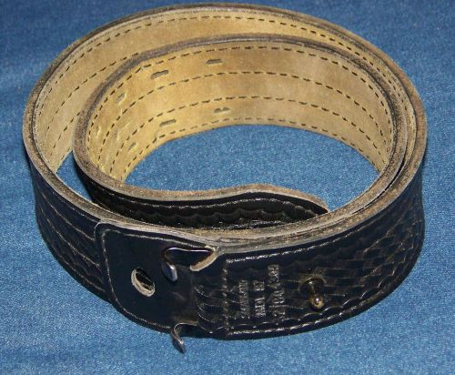 Black police duty belt safariland basket weave model 87 size 32 for sale