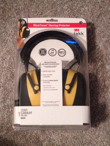 3M Tekk Work Tunes Hearing Protector Earmuff ~AM/FM Digital Radio~ #90541