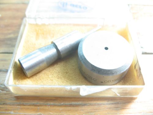 Di-Acro punch and die set in case! 5/64&#034; round clearance .0075 diacro