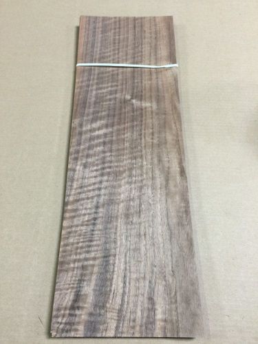 Wood veneer figured walnut 7x23 22pcs total raw veneer  &#034;exotic&#034;  wal1 12-19 for sale