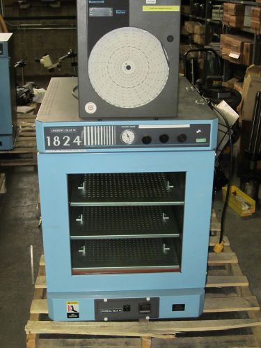Lindberg/Blue-M VO1824A Laboratory Vacuum Oven 260°C W/ Honeywell Chart Recorder