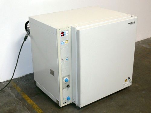 Heraeus 6220 gas jacketed co2 incubator d-6450   copper interior for sale