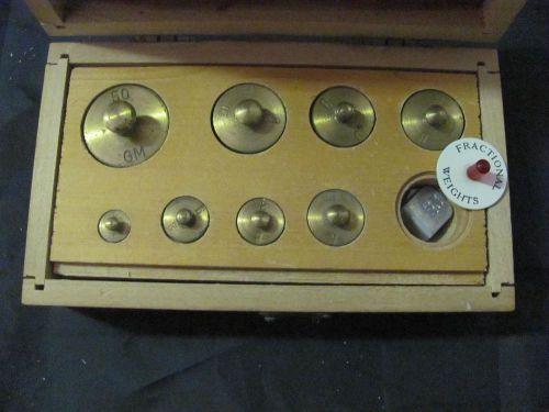 VINTAGE BRASS SCALE WEIGHTS 500mg-50g WITH FRACTORAL IN WOOD CASE