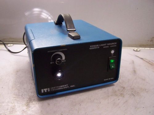 ITI 125030A XENON LIGHT SOURCE 115 VAC 6 AMPS 50/60 Hz