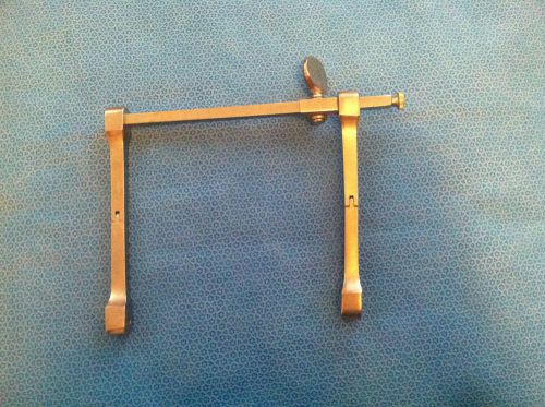 Stainless Steel Retractor Without Blades Great Condition
