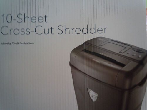 Insignia - 10-Sheet Crosscut Shredder