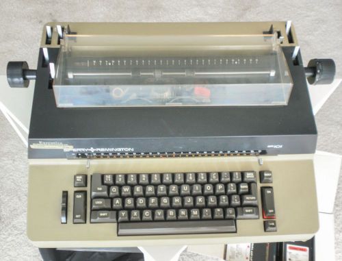 Sperry Remington SR-101 Electric Typewriter w/ Accessories Vintage