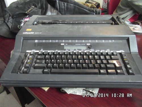 Olivetti Typewriter 901D Type Writer Pre-Owned Collector&#039;s Item