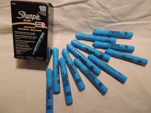 BOX OF TWELVE (12) BLUE SHARPIE HIGHLIGHTERS with Smear Guard - BNIB