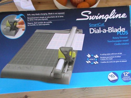 SWINGLINE SMARTCUT 12&#034; Dial-A-Blade Plus Rotary Trimmer in BOX scrapbook crafts