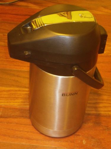 Bunn 2.5 Liter 84 oz. Stainless Steel Lever Coffee Dispenser Airpot 32125.0000