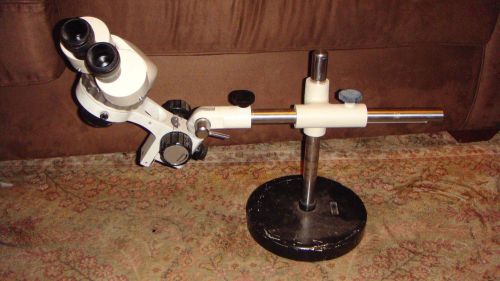 Unitron ZSB microscope with Unitron branded base