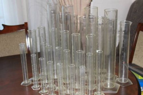Lot of 30 kartell plastic lab cylinders 50ml-1000ml for sale
