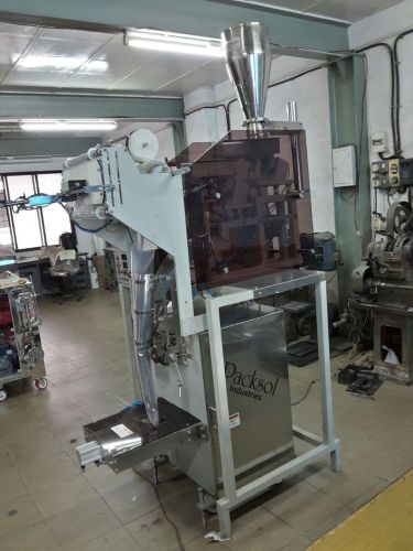 Linear weighing &amp; packaging machine for granules for sale