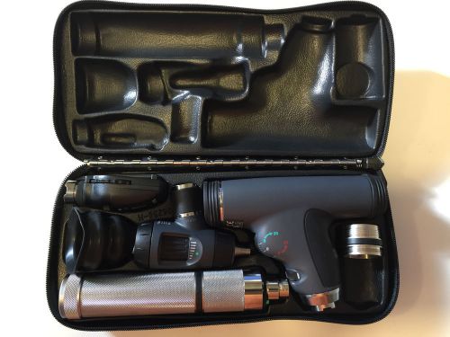 Diagnostic kit: Welch Allyn panoptic ophthalmoscope otoscope rechargeable handle