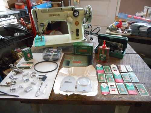 * Nice Vintage Green Singer 319W Industrial Cowhide Upholstery Sewing Machine *