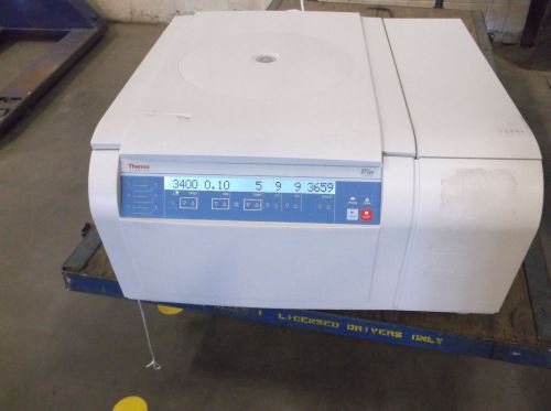 Thermo Scientific Sorvall ST 16R Centrifuge  1608010