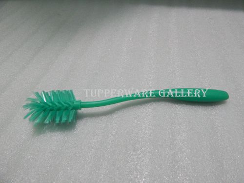 TUPPERWARE Eco Water Bottle Green Cleaning Brush -New Brand