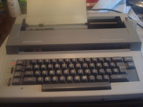 Smith Corona Typewriter 5L EUC Tested Works GREAT