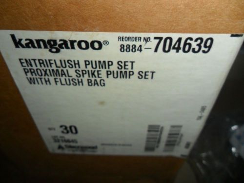 Covidien 704639 Kangaroo Joey Proximal Spike Set with Flush Bag  2 way valve
