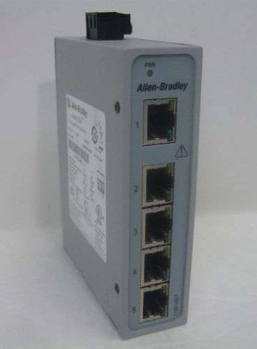 ALLEN BRADLEY 1783-US5T Stratix 2000 Ethernet Switch Unmanaged 5 Port RJ45