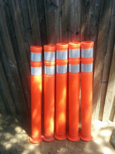 Traffic cones / 42&#034; Delineator(Looper) cones/posts. 5 posts only - No Bases