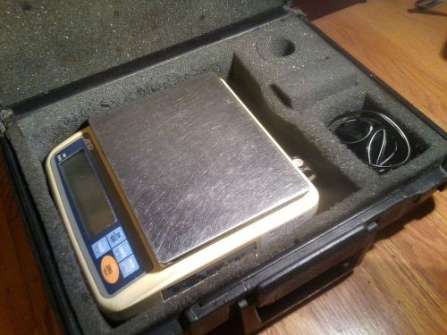 A&amp;d digital jewelry scale ek-1200g and weights measures 420 grams for sale