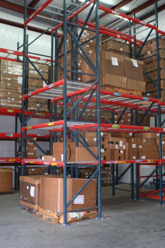 Warehouse storage pallet racking 22&#039; uprights and 8&#039; beams for sale